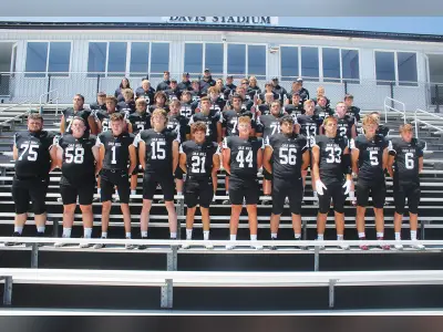 2025 FOOTBALL PREVIEW: Oaks rebuild for a stronger 2025 season amid youth and transition